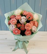 Букет цветов из:  Розы в Мокве 1-ой