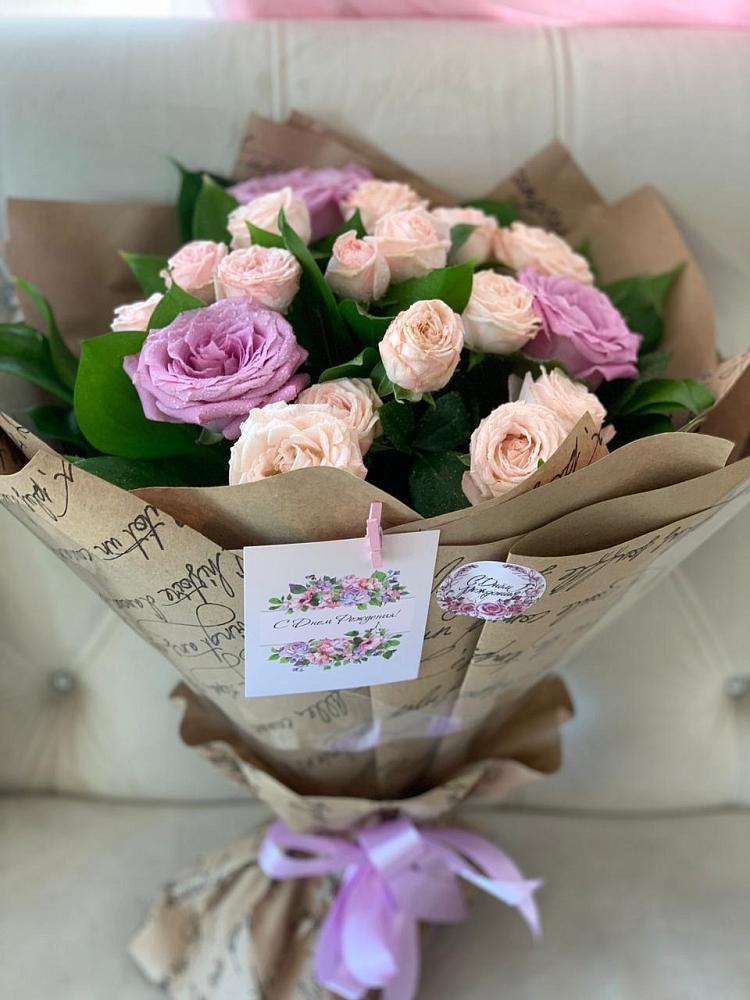 Букет цветов из: Розы в Мокве 1-ой