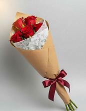 Букет цветов из:  Розы в Мокве 1-ой