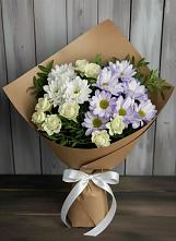 Букет цветов из:  Хризантемы и Розы в Мокве 1-ой