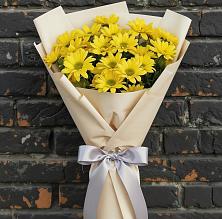Букет цветов из:  Хризантемы в Мокве 1-ой