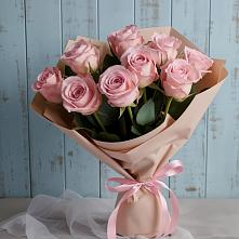 Букет цветов из:  Розы в Мокве 1-ой