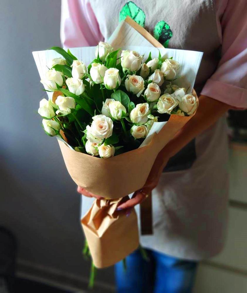 Букет цветов из: Розы в Мокве 1-ой