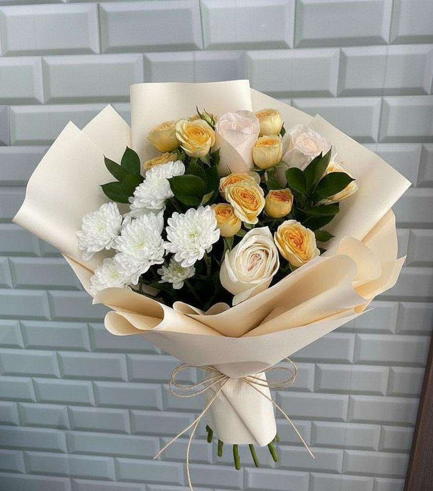 Букет цветов из: Розы и Хризантемы в Мокве 1-ой