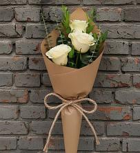 Букет цветов из:  Розы в Мокве 1-ой