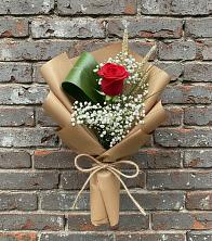 Букет цветов из:  Розы в Мокве 1-ой