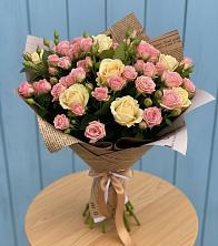 Букет цветов из:  Розы в Мокве 1-ой