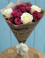 Букет цветов из:  Розы в Мокве 1-ой