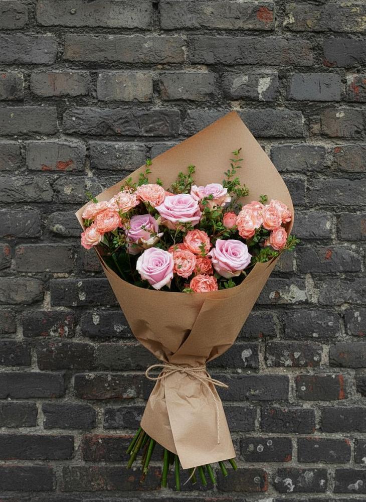 Букет цветов из: Розы в Мокве 1-ой