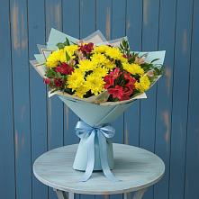 Букет цветов из:  Альстромерии и Хризантемы в Мокве 1-ой