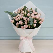 Букет цветов из:  Розы в Мокве 1-ой