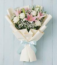 Букет цветов из:  Лилии в Мокве 1-ой